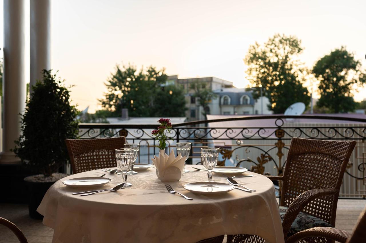 Aqua Hotel Tashkent Exterior foto