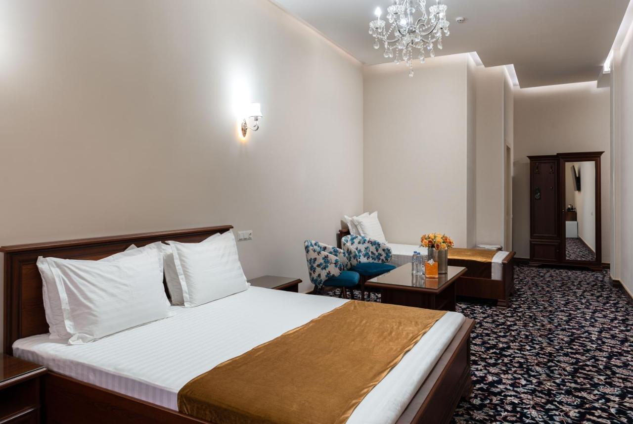 Aqua Hotel Tashkent Exterior foto